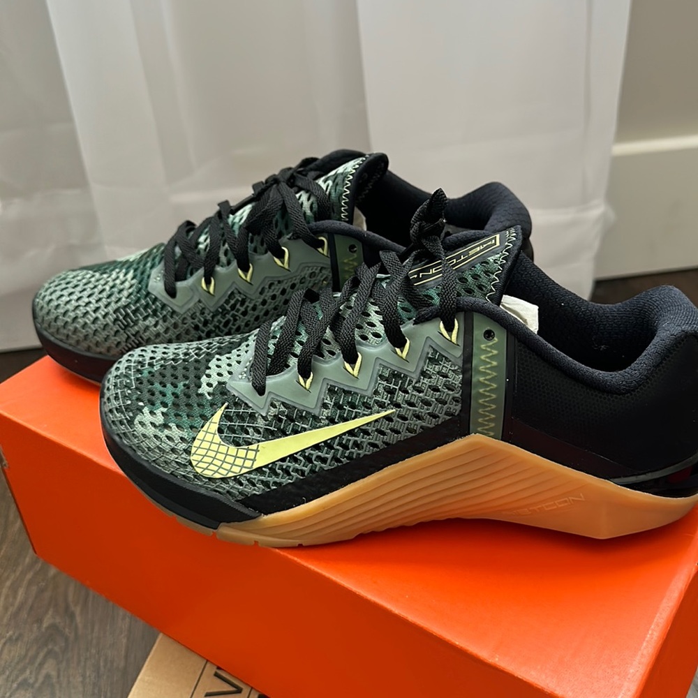 Nike Metcom